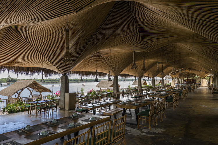 Nhà hàng 6000m2 Quê Dừa